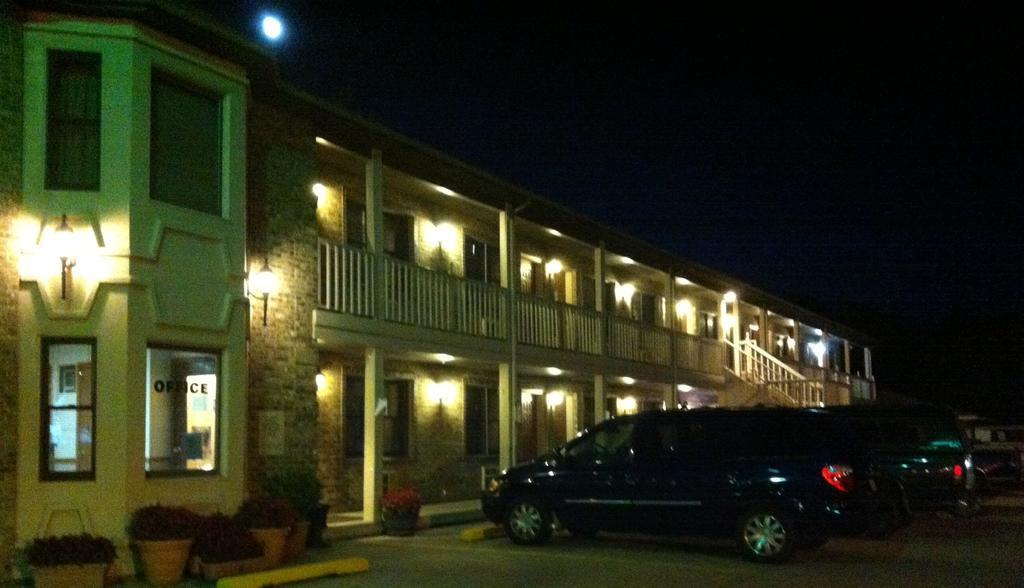 East Street Inn & Suites Tipton Luaran gambar